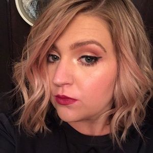 Meet your Posher, Daniellela